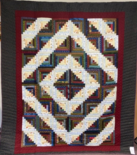 Scrappy Log Cabin Quilt-image